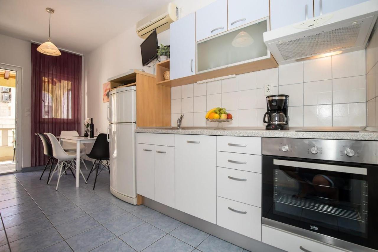 Apartmani Filipic Bol Exterior foto