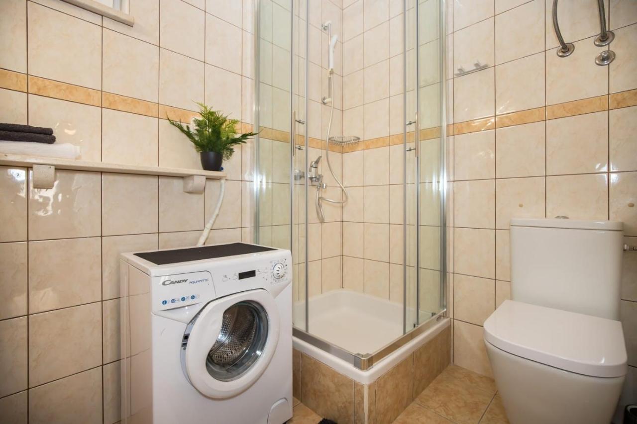 Apartmani Filipic Bol Exterior foto