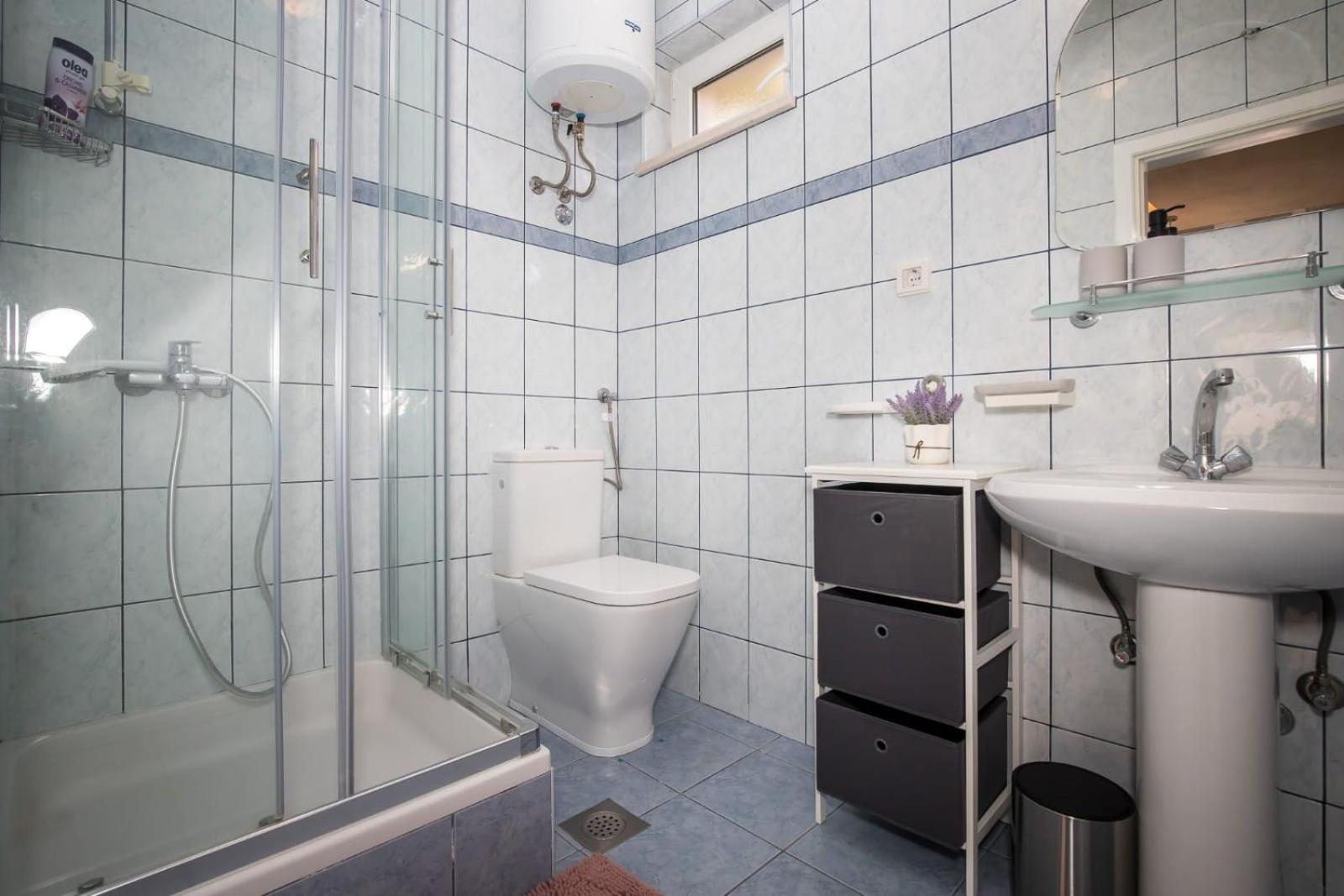 Apartmani Filipic Bol Cameră foto